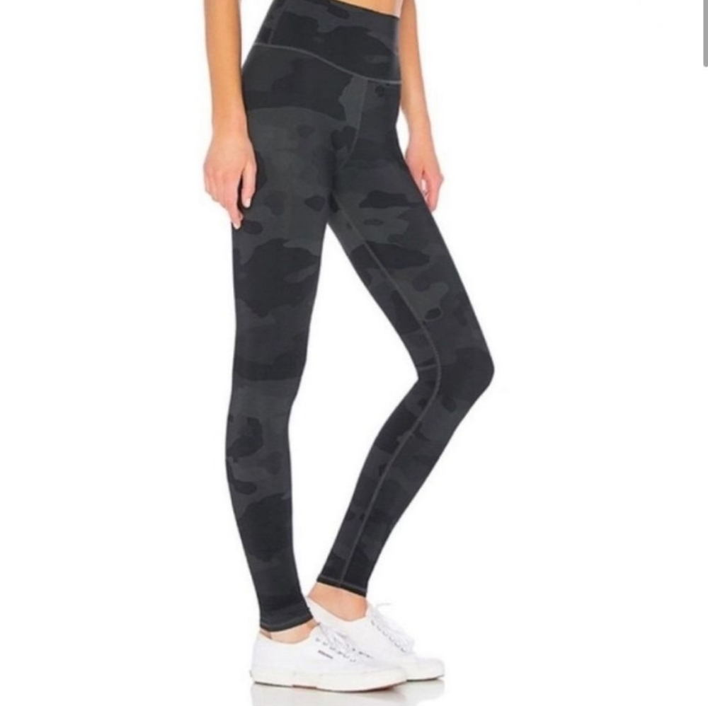 Alo highwaisted camo leggings full length